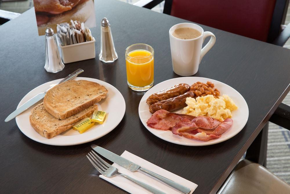 Holiday Inn Express Taunton East By Ihg Exteriér fotografie