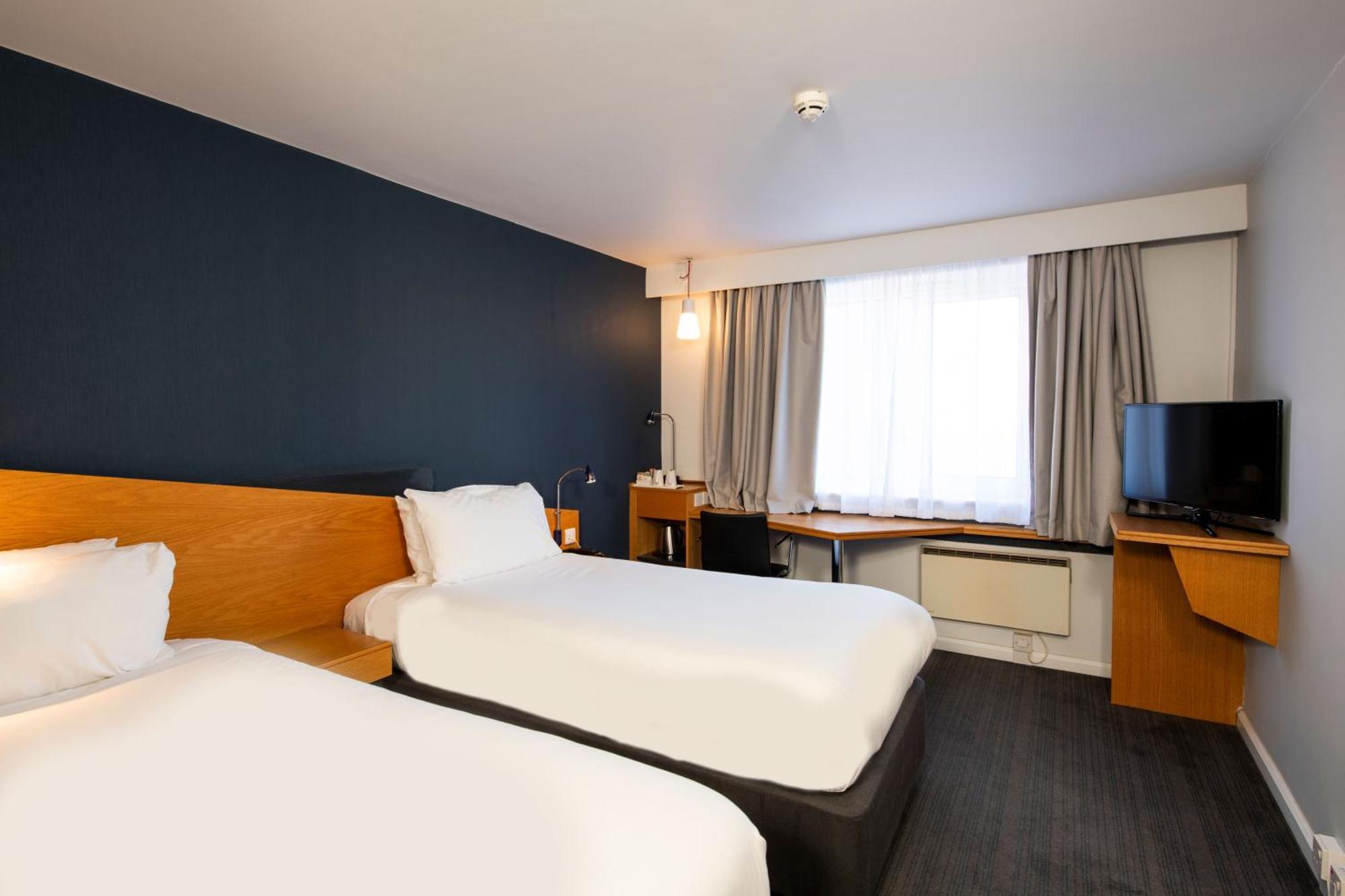 Holiday Inn Express Taunton East By Ihg Exteriér fotografie