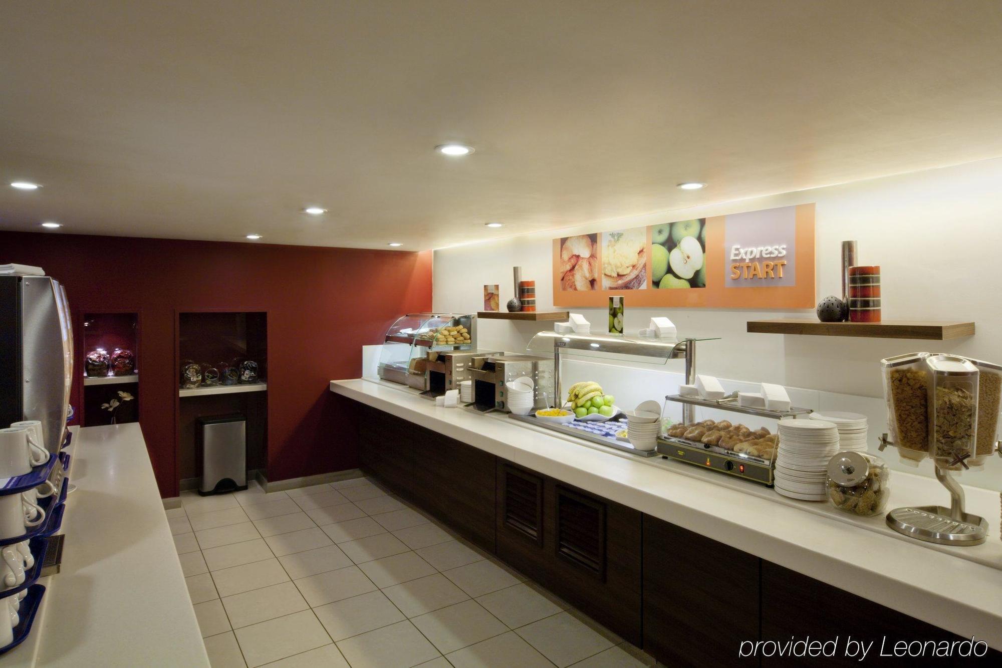 Holiday Inn Express Taunton East By Ihg Restaurace fotografie