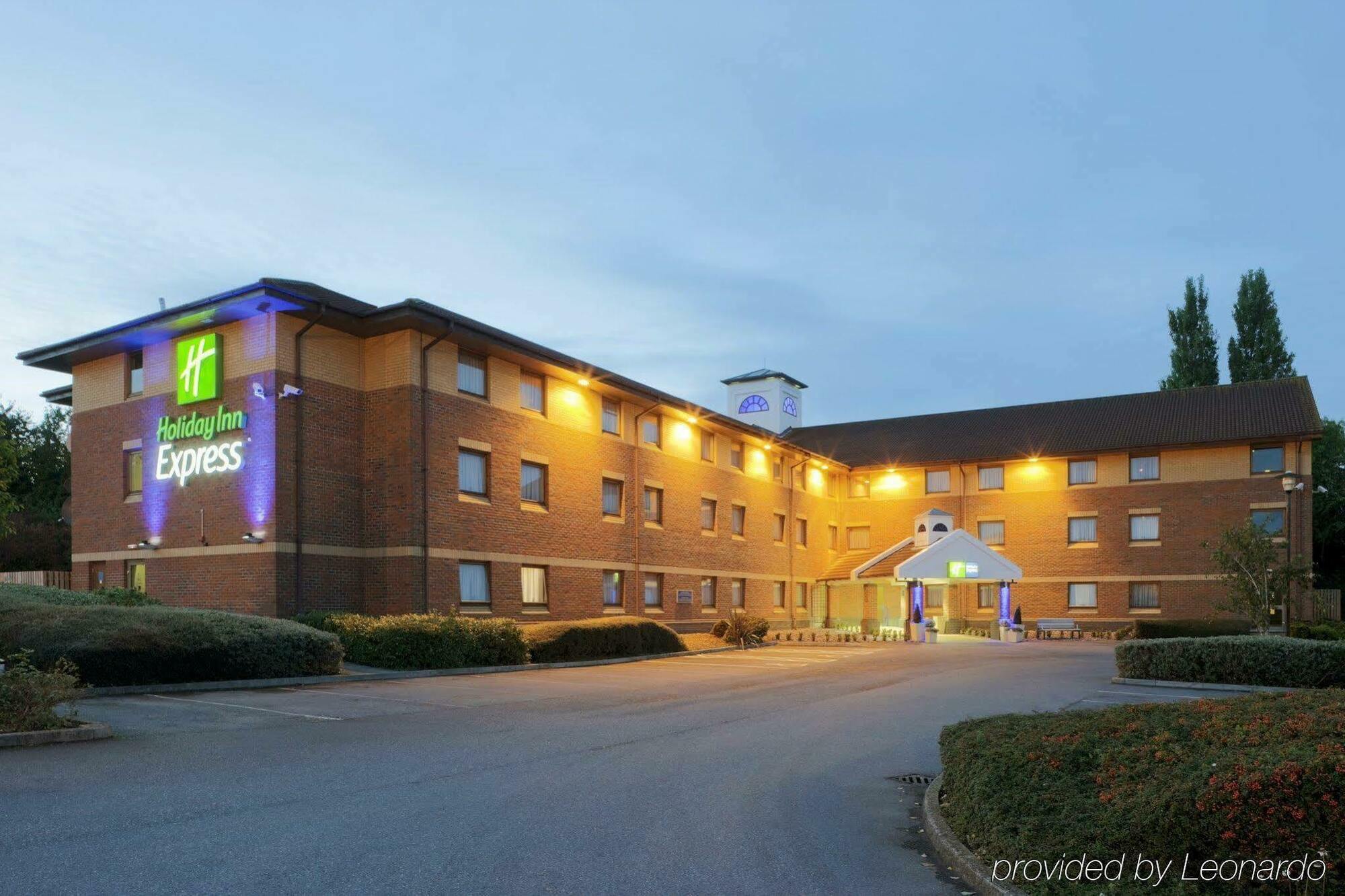 Holiday Inn Express Taunton East By Ihg Exteriér fotografie