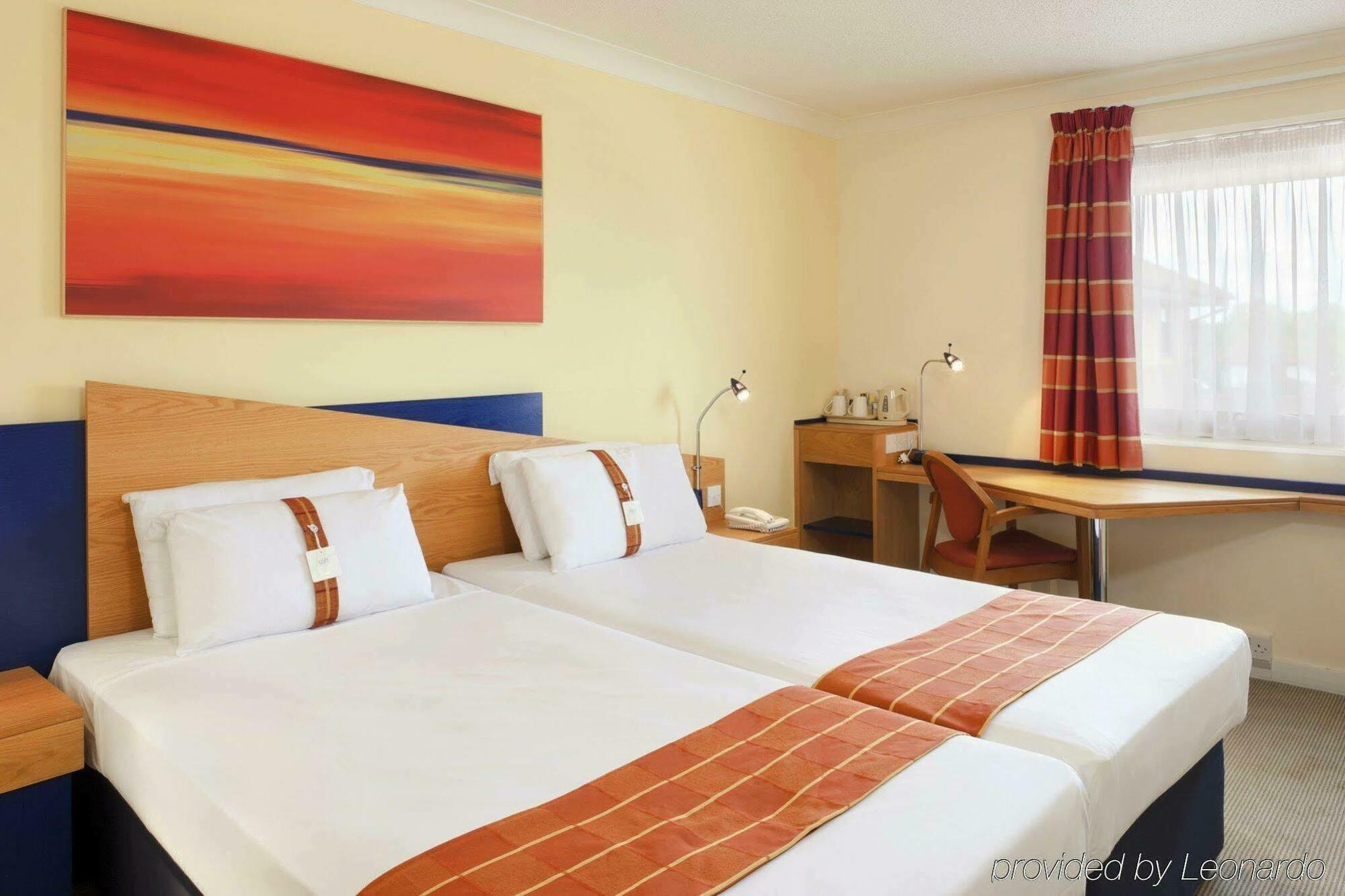 Holiday Inn Express Taunton East By Ihg Exteriér fotografie